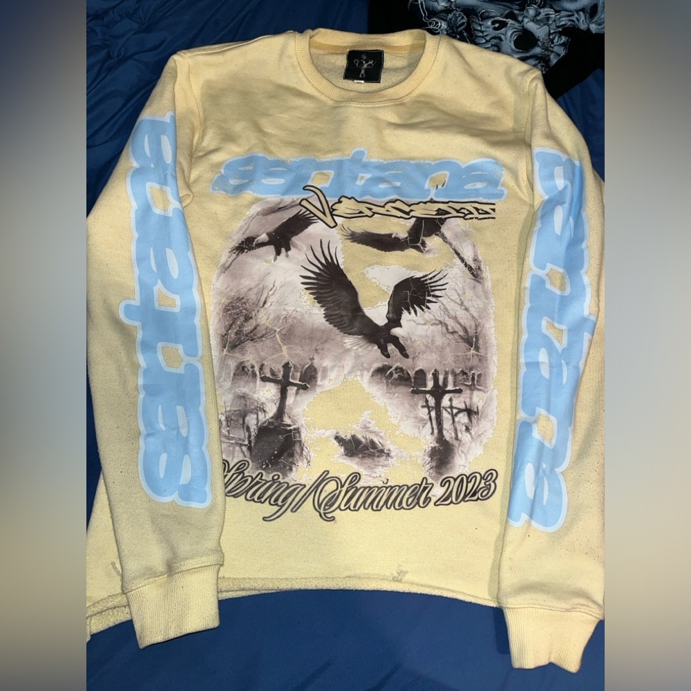 Santana Vercetti Cream Distressed Long Sleeve